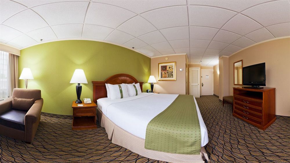 Holiday Inn Clark - Newark By Ihg Exterior foto